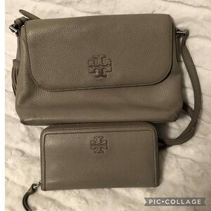 Tory Burch Crossbody Bag And Wallet Set